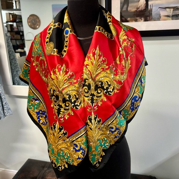 ❤️Elegant Baroque Print Scarf - Picture 2 of 5